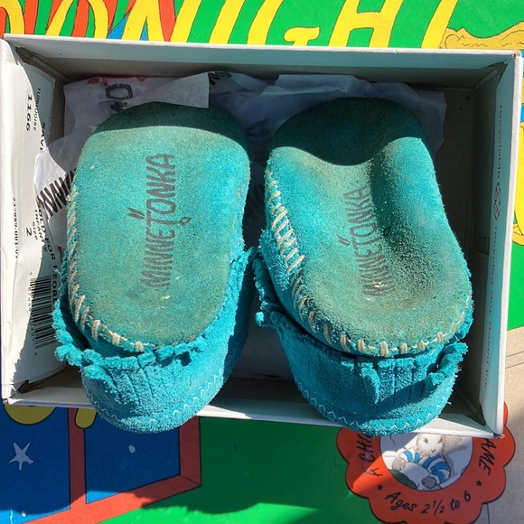 Minnetonka size 2 infant booties. Baby blue. Used, no tears or other damage. - Picture 3 of 3
